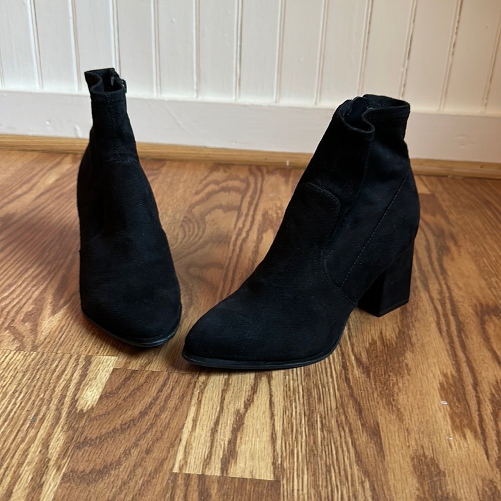Marc Fisher faux suede black booties